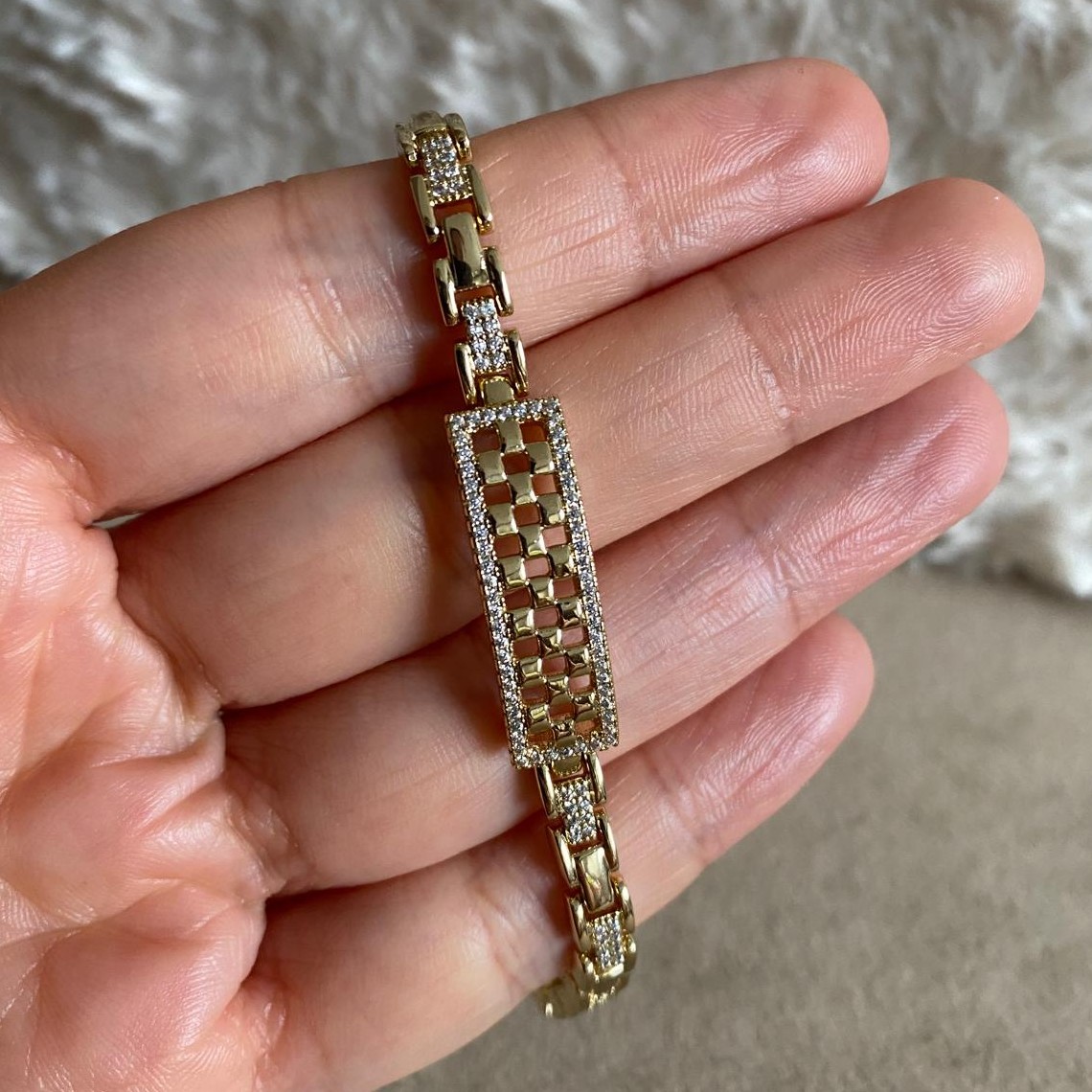 Xuping Gold Rengi Kordonu Taşlı Künye Bileklik