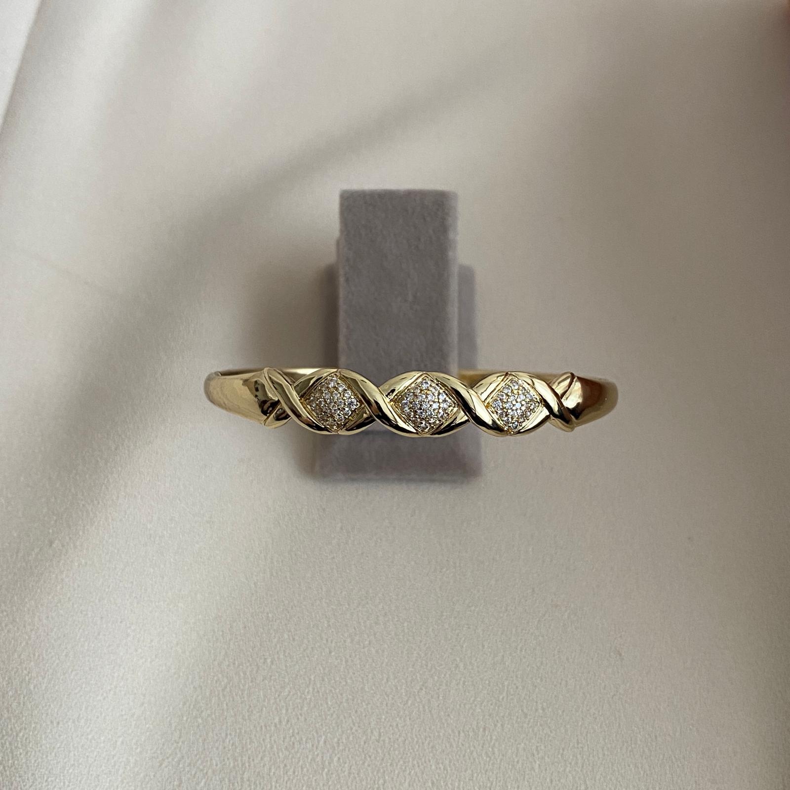 Xuping Gold Rengi Taşlı X kelepçe