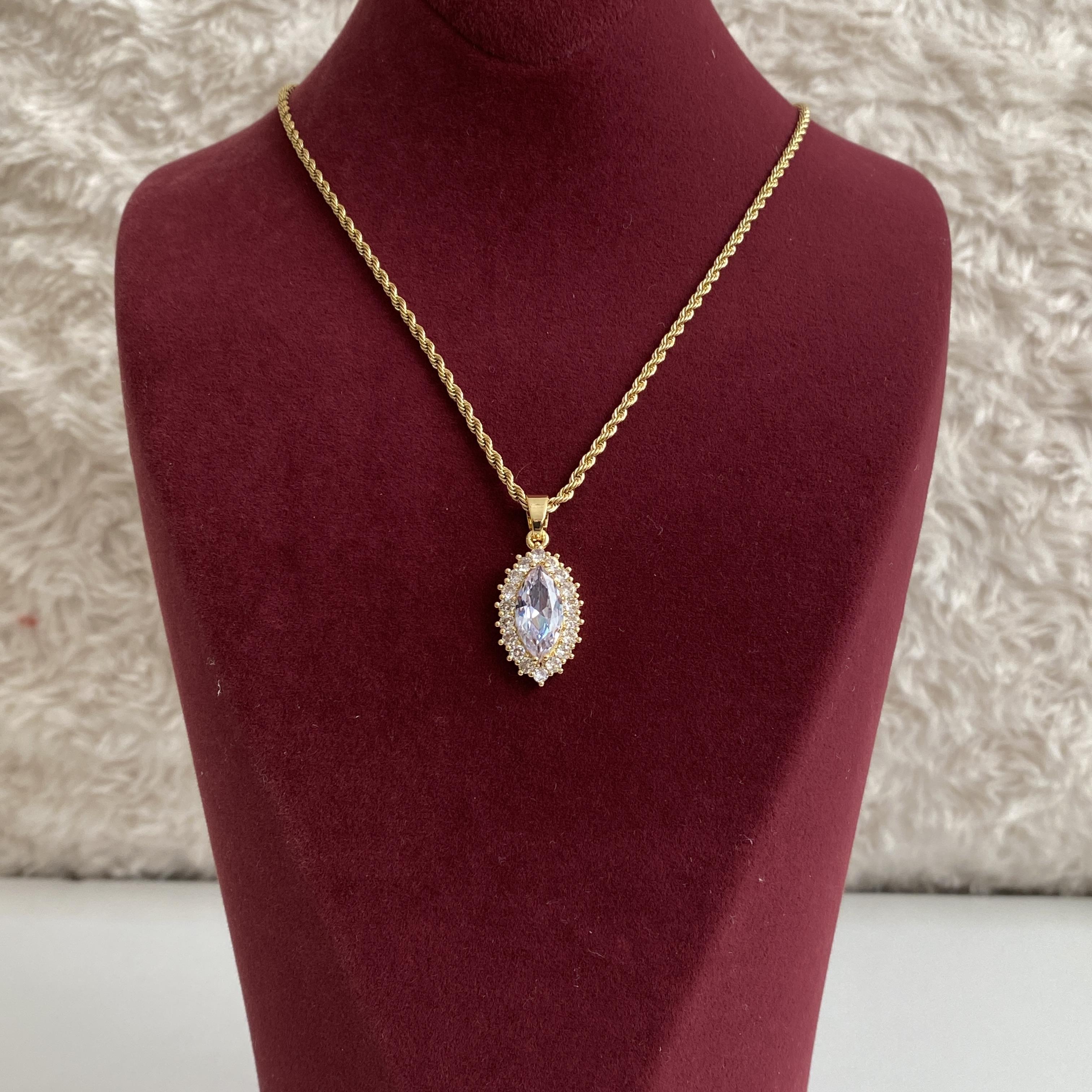 Çelik Gold Rengi Burgu Zincirli Oval Taşlı Kolye