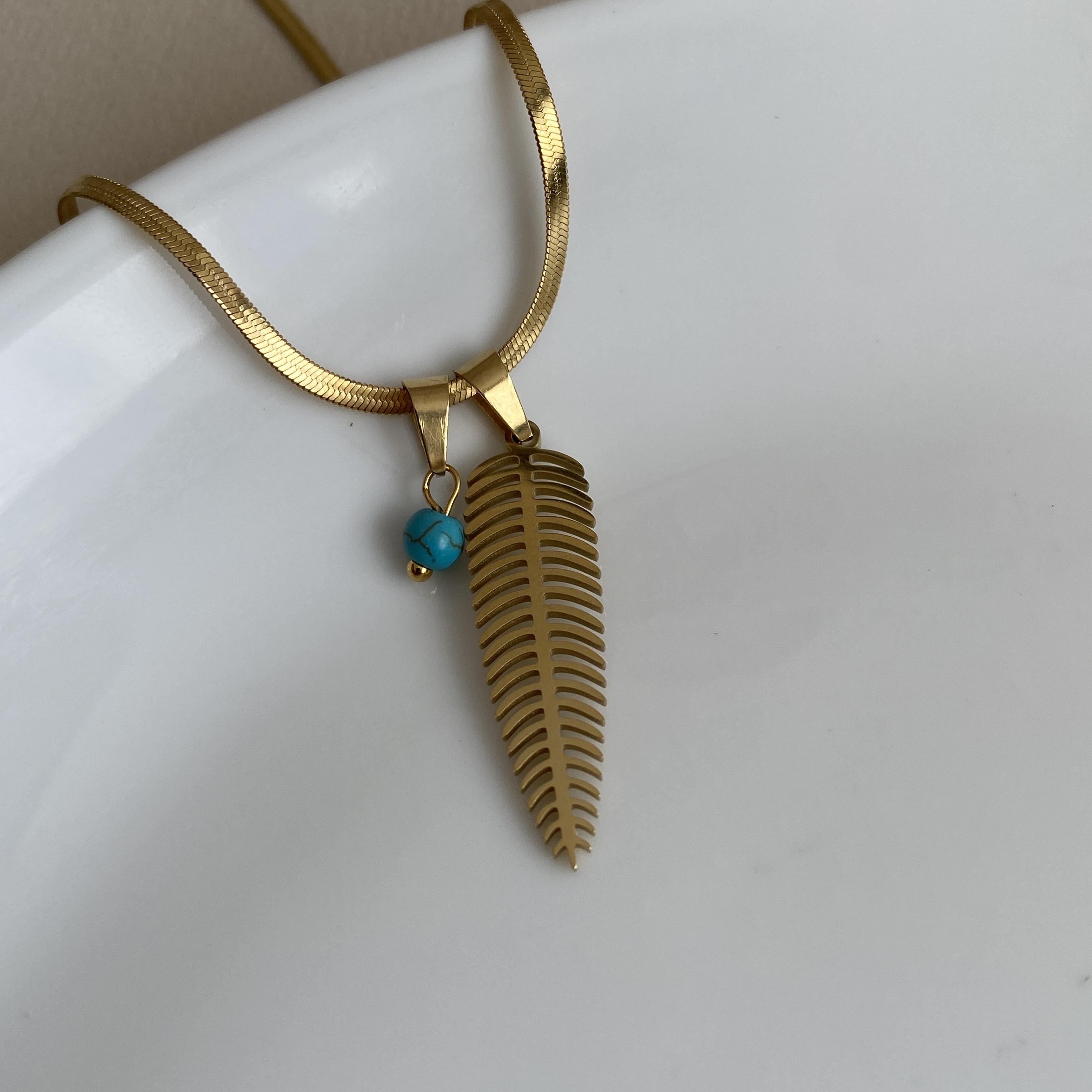 Çelik Gold Rengi İtalyan Zincirli Yaprak Kolye