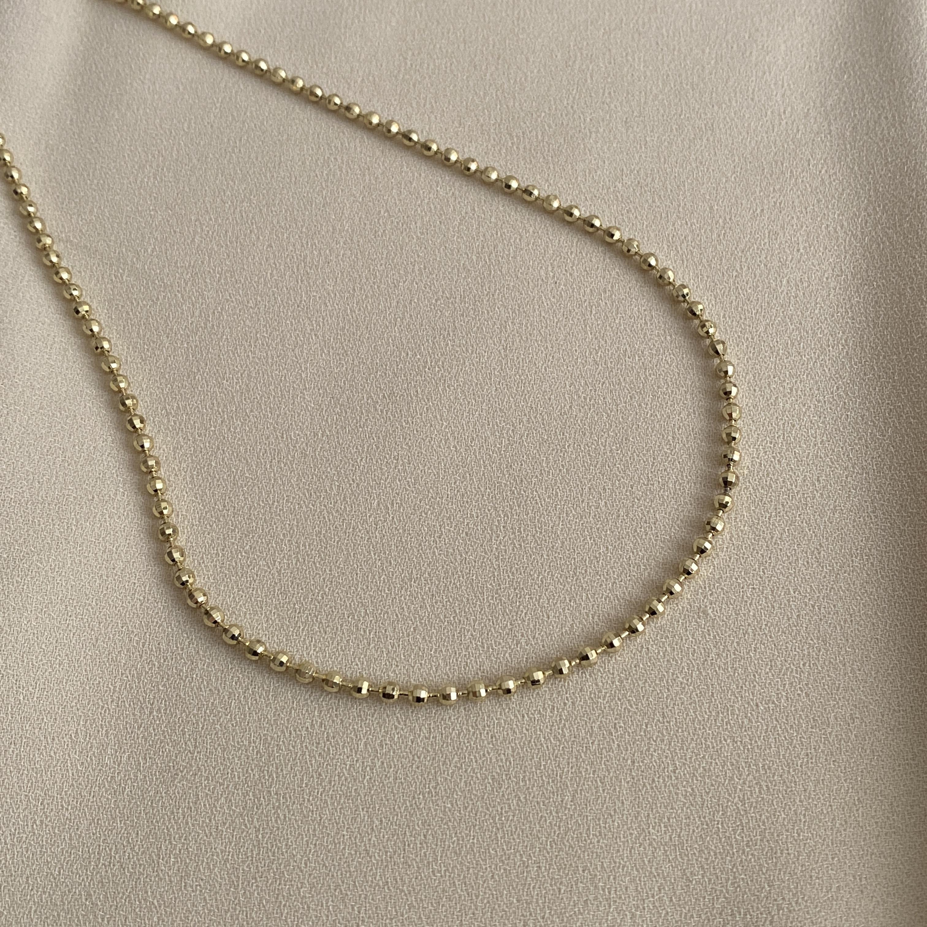 Xuping Gold Rengi 45 cm Lazer Kesim Topçuk Kolye