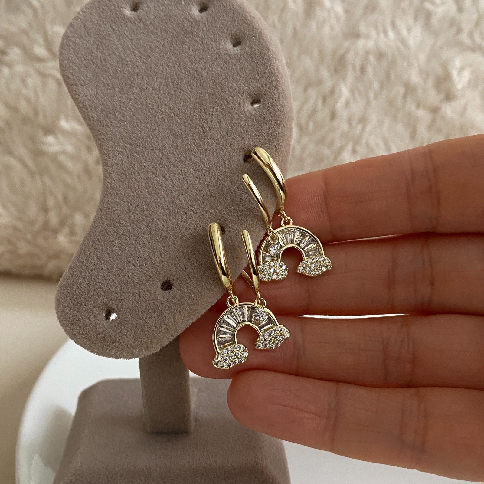 Xuping Zirkon Taşlı Gökkuşağı Küpe