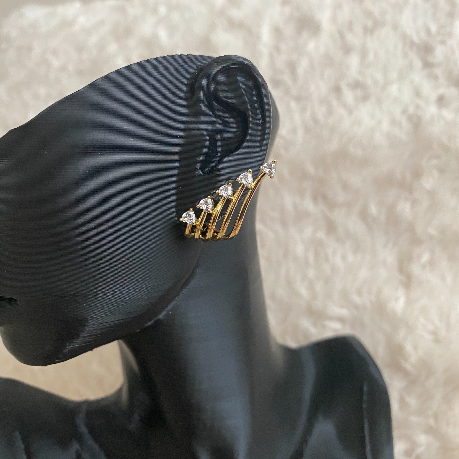 Xuping Gold Rengi Beş Taşlı Çoklu Küpe