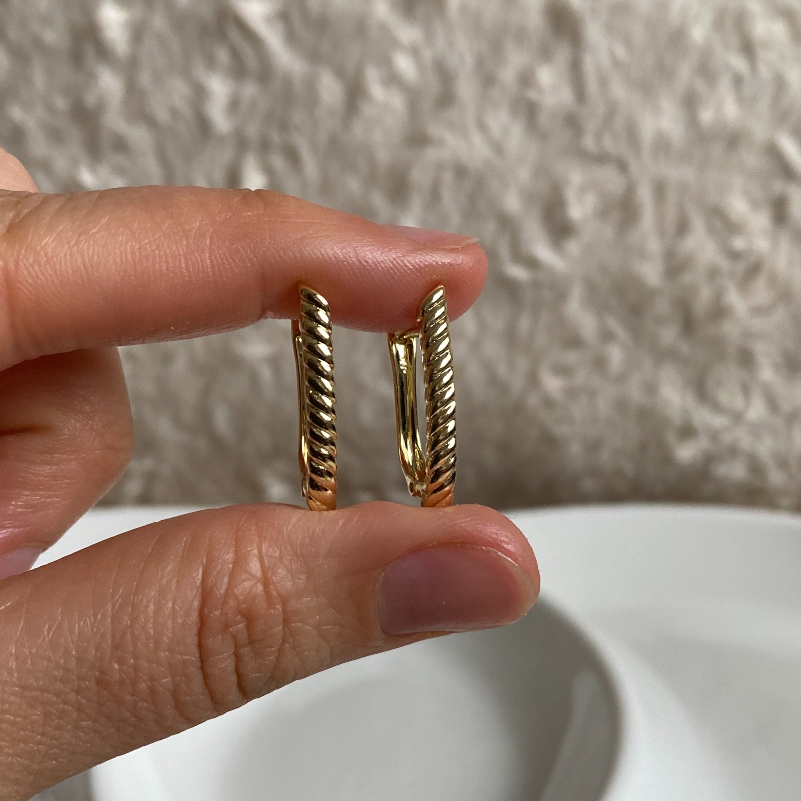 Xuping Gold Rengi Burgu Küpe