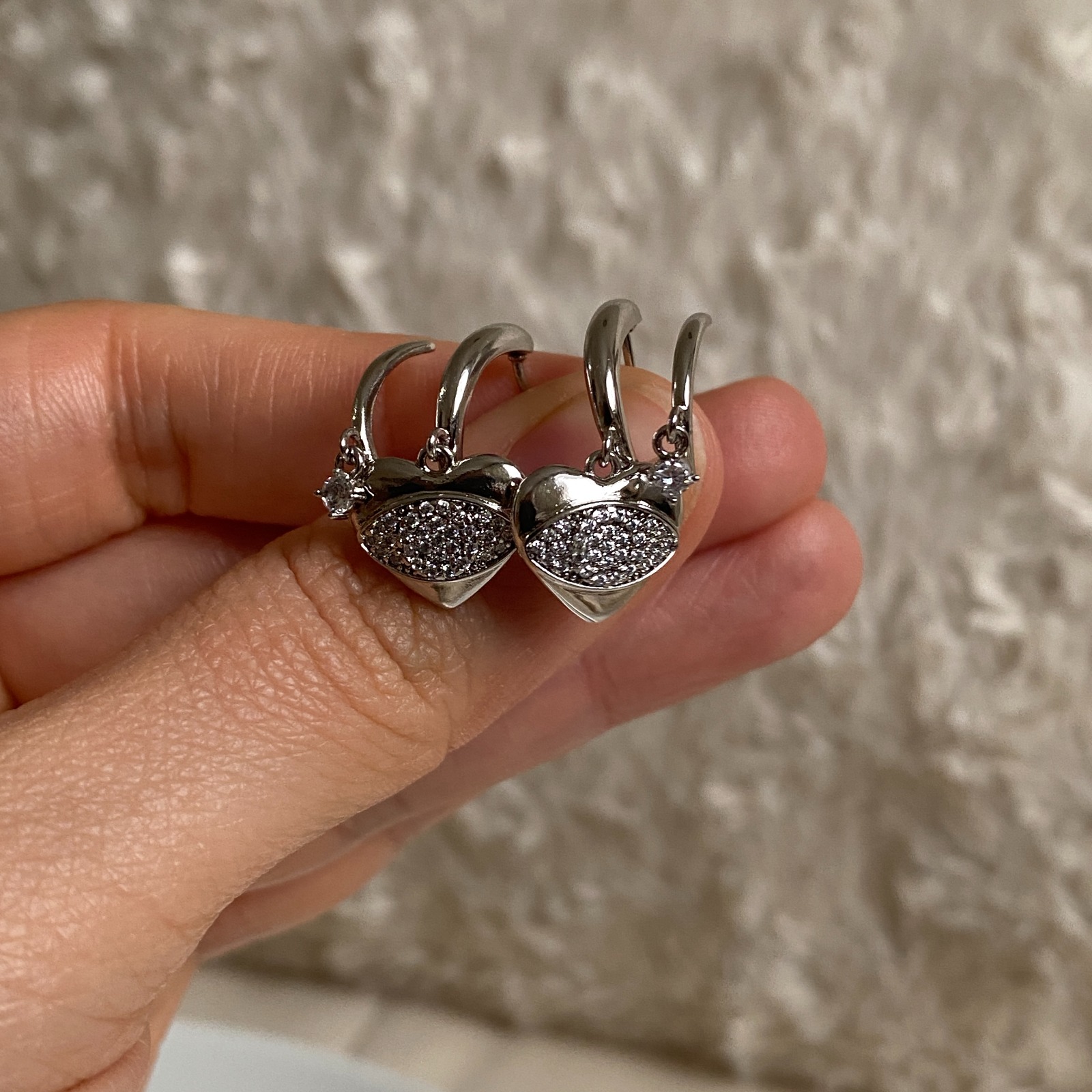 Xuping Silver Rengi Çift Halkalı Kalp Küpe