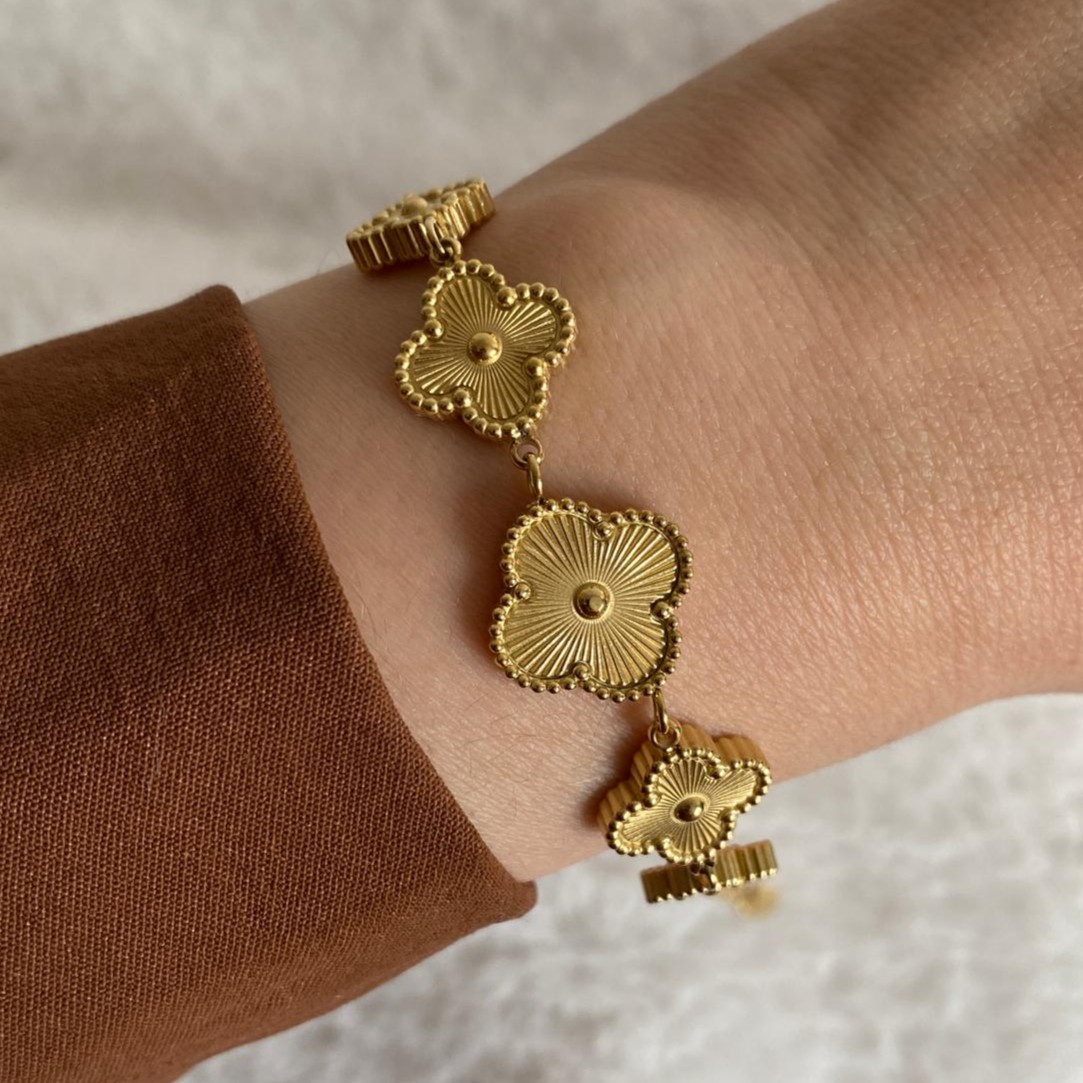 Çelik Gold Rengi Yonca Bileklik