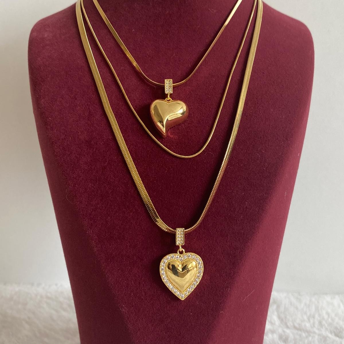 Çelik Gold Rengi 3`lü Kalp  Kolye