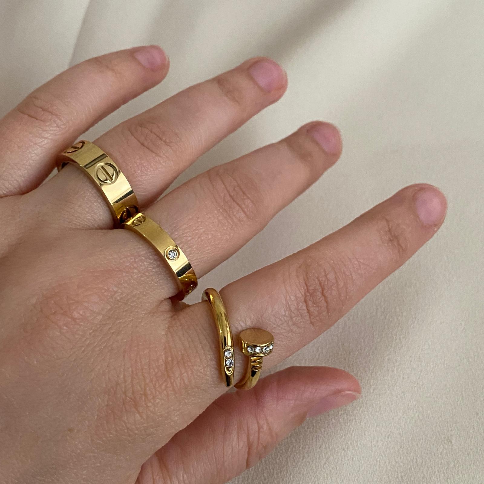 Çelik Gold Rengi Çivi Model Yüzük