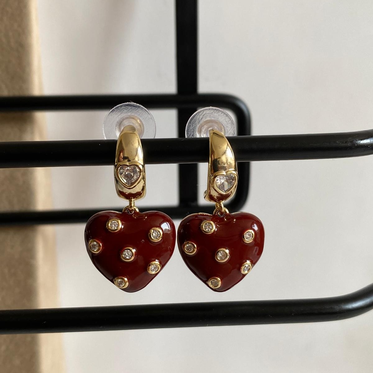 FJ Bordo Zirkon Taşlı Kalp Küpe