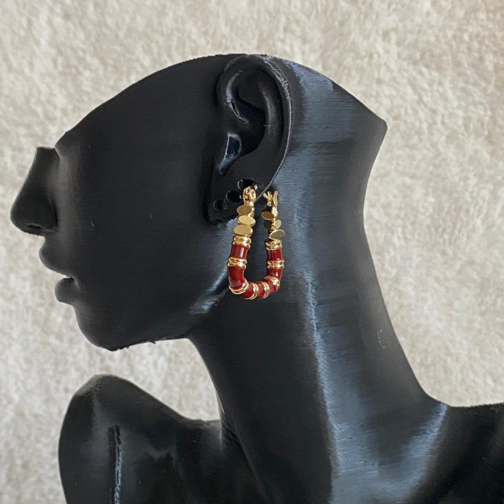 FJ Gold Rengi Bordo  Kesme Taş Detaylı Küpe