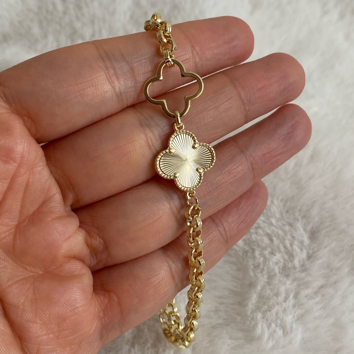 Fully X Gold Rengi Yonca Bileklik