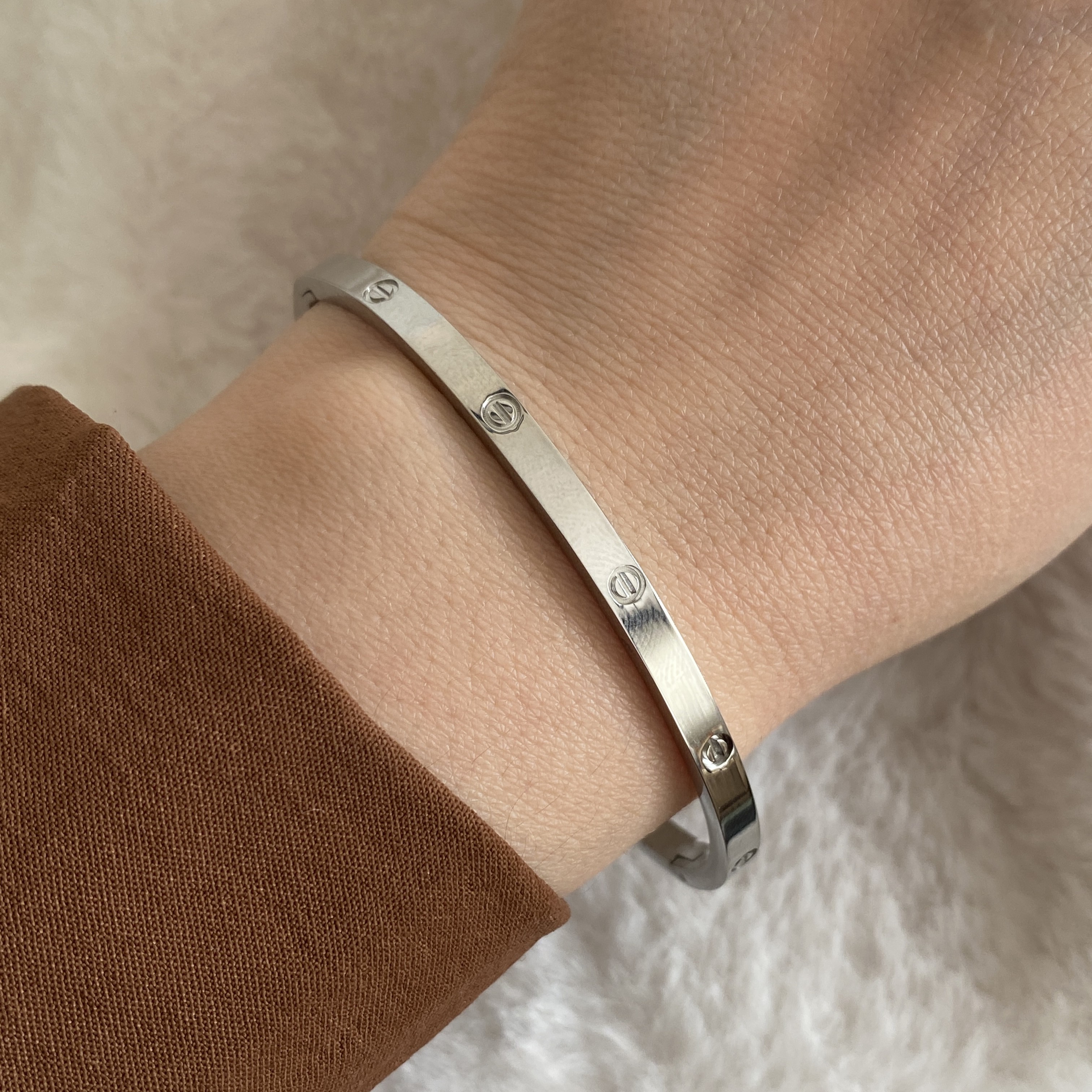 Çelik Silver Rengi İnce Cartier Kelepçe 60 mm