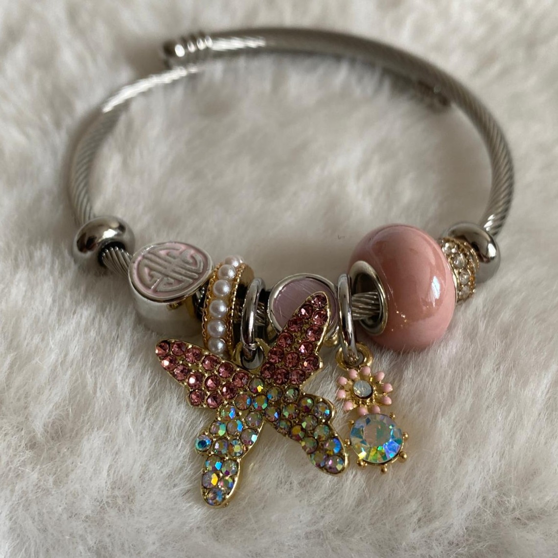 Çelik Renkli Taşlı Kelebek Pandora  Bileklik