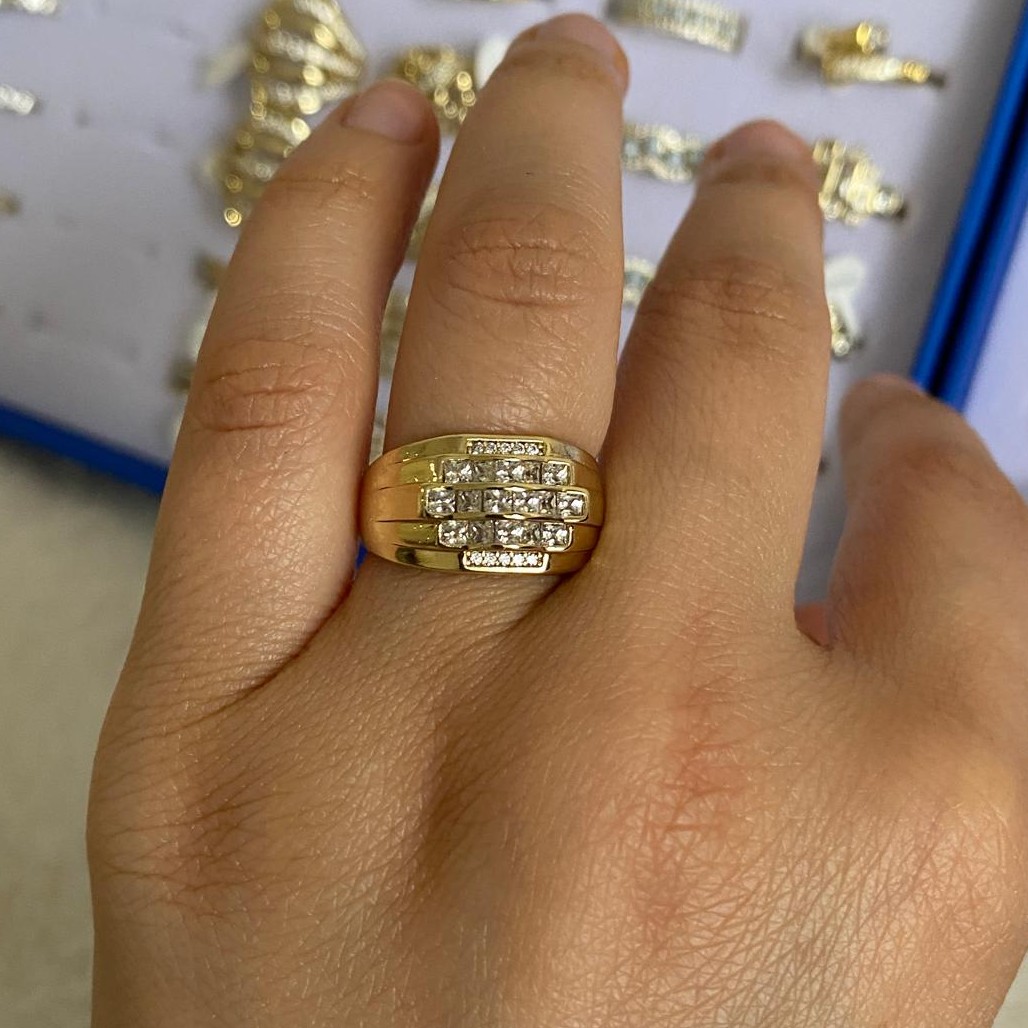 Xuping Gold Rengi Bombeli  Taşlı Yüzük