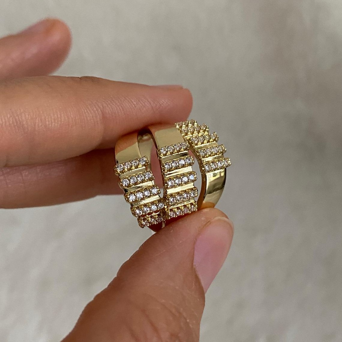 Xuping Gold Rengi Diva Yüzük