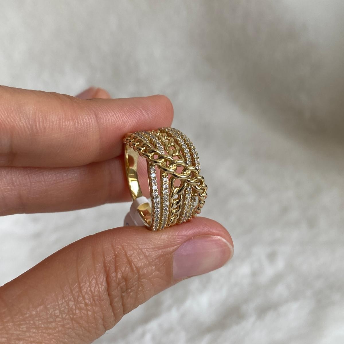 Xuping Gold Rengi Zincir Geçişli Yüzük