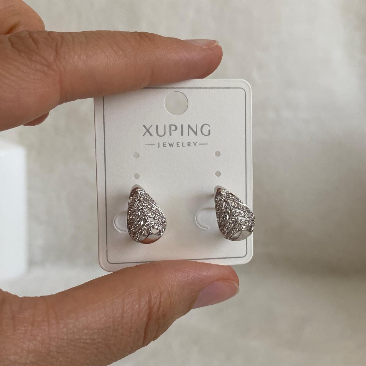 Xuping Silver Rengi Zirkon Taşlı Lüke Küpe