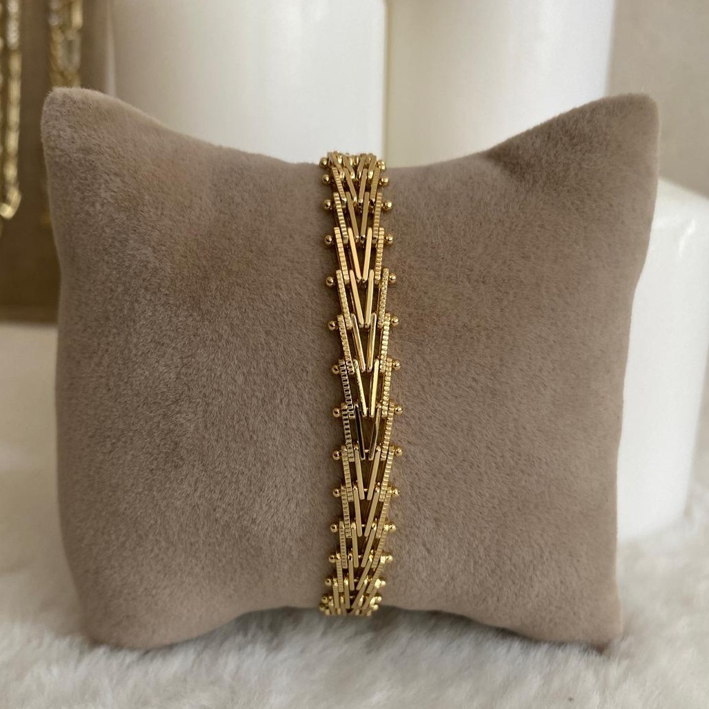 Xuping Gold Rengi Çubuklu Piramit Bileklik
