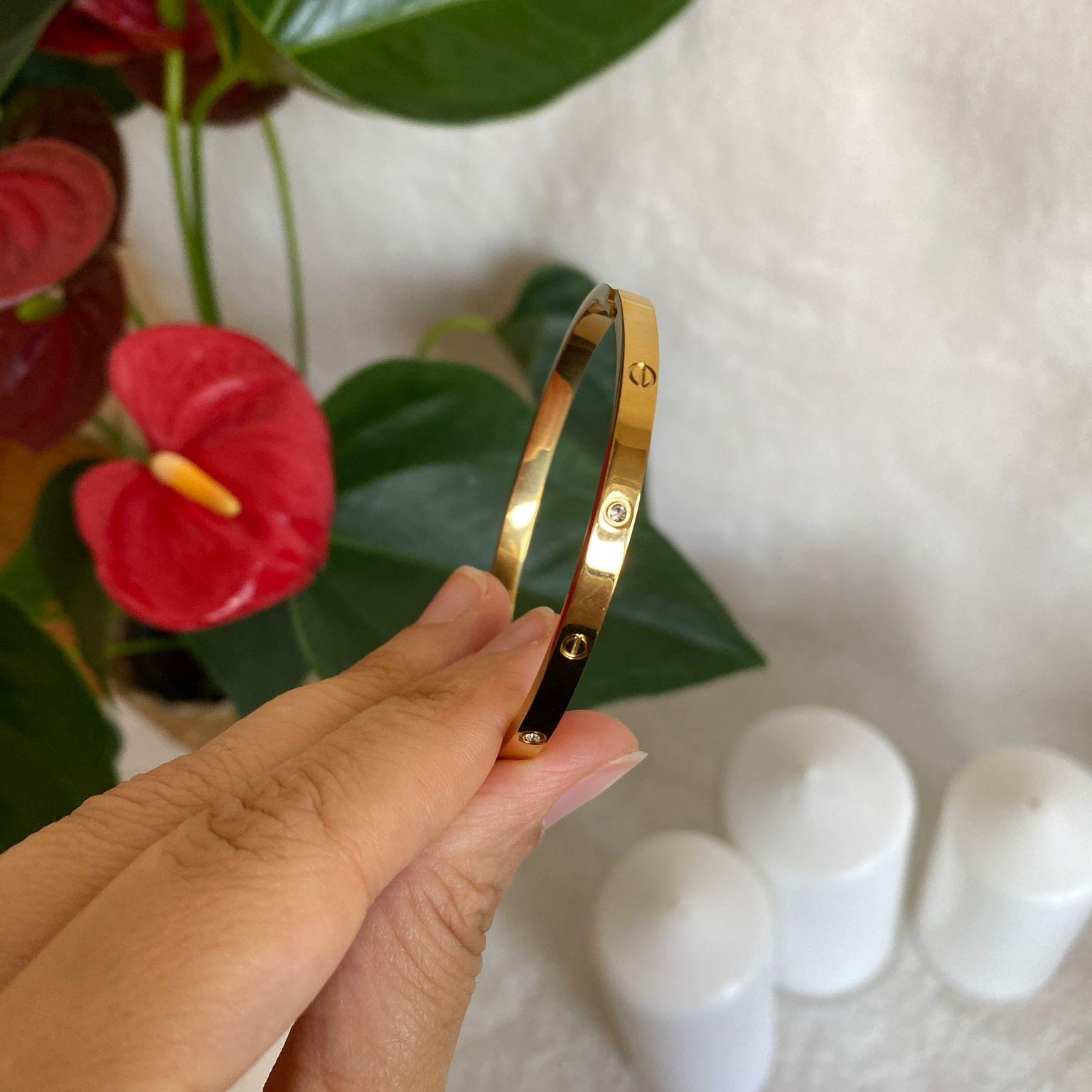 Çelik Gold Rengi Taşlı İnce Cartier Kelepce